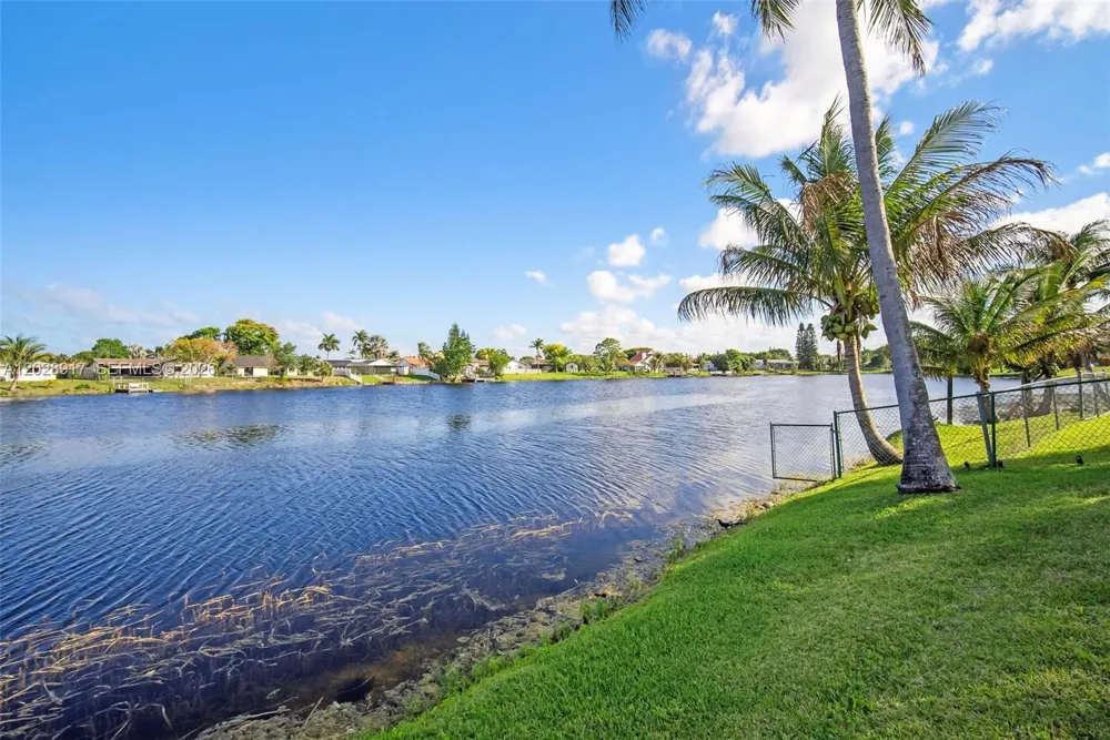 1310 SW 26th Ave Deerfield Beach, FL 33442
