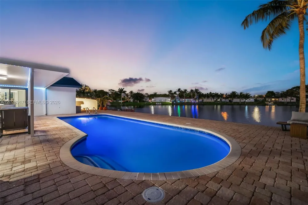 1310 SW 26th Ave Deerfield Beach, FL 33442