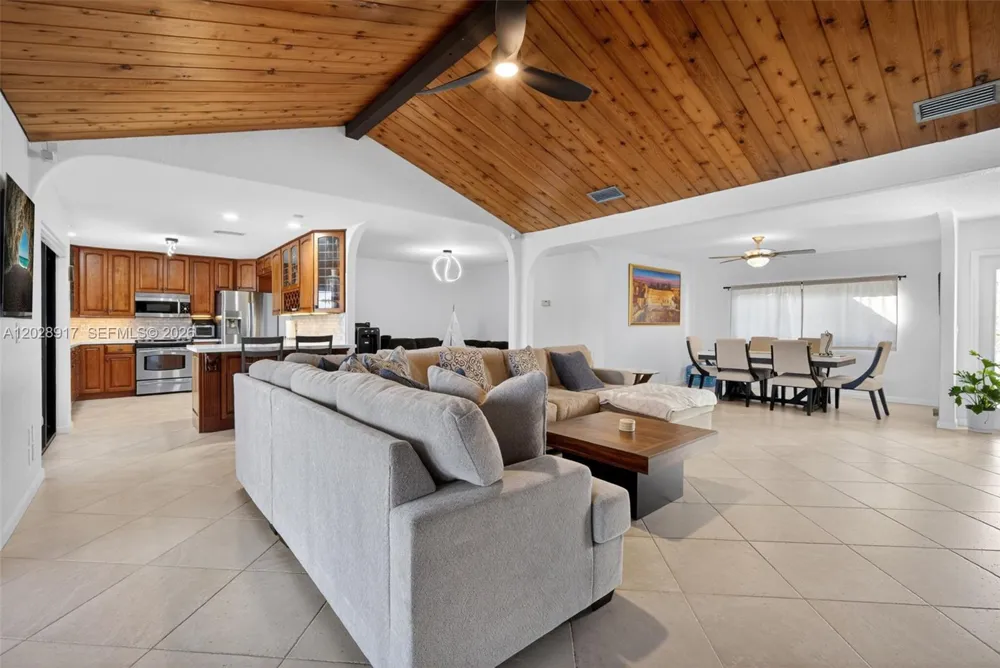 1310 SW 26th Ave Deerfield Beach, FL 33442