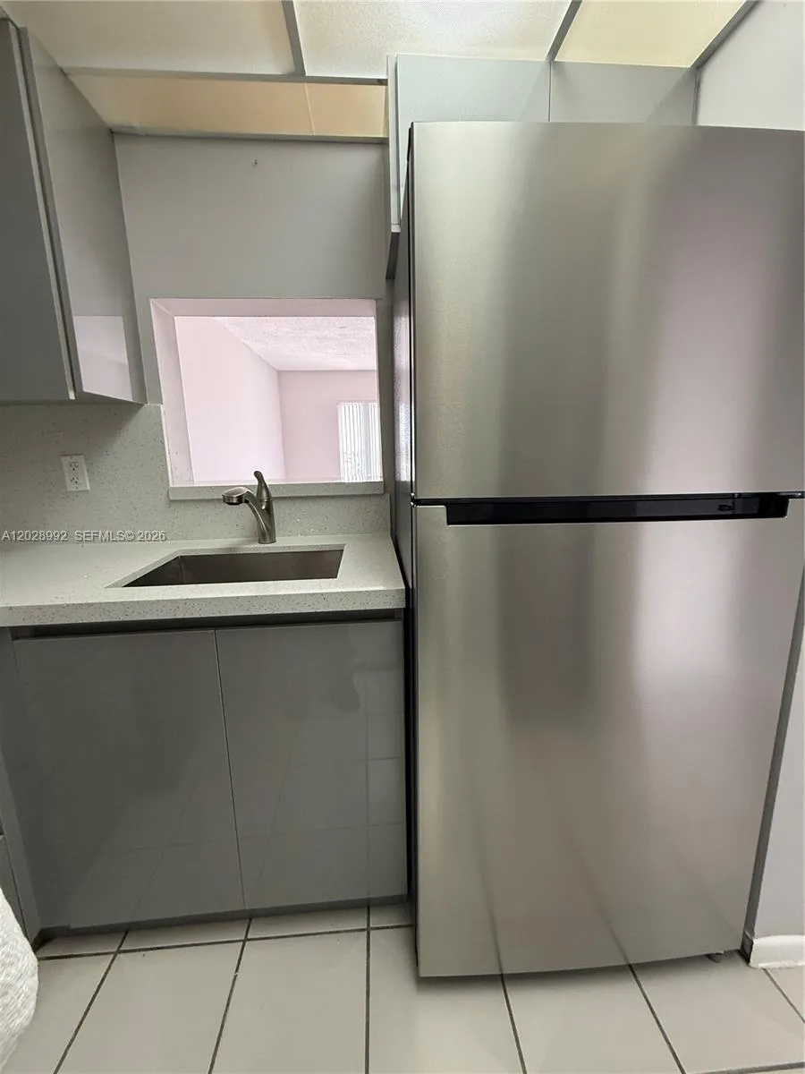 6820 W Flagler St #407 Miami, FL 33144