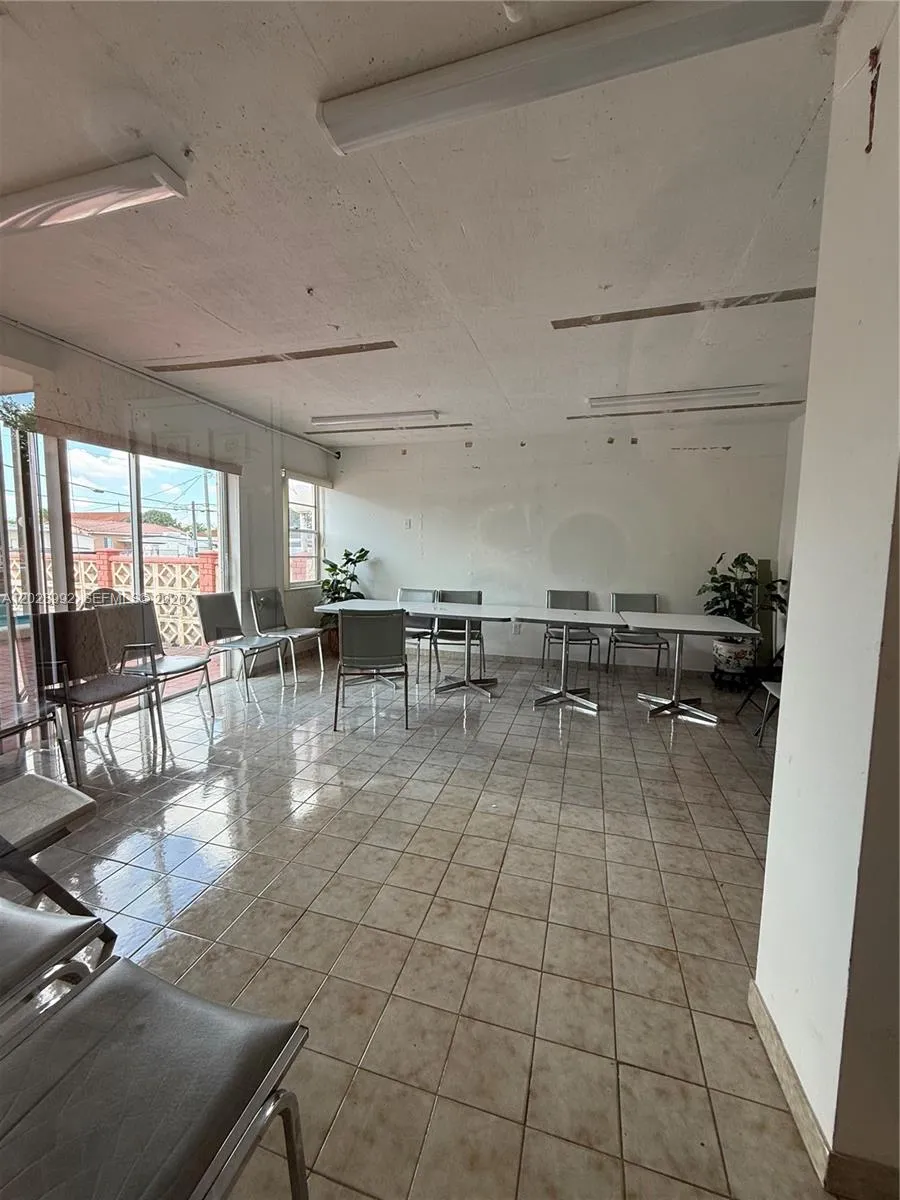 6820 W Flagler St #407 Miami, FL 33144