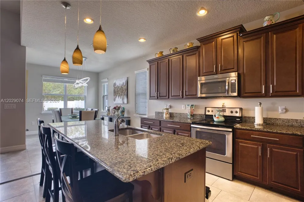 3014 SERA BELLA WAY Kissimmee, FL 34744