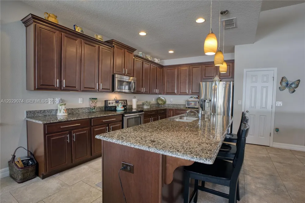 3014 SERA BELLA WAY Kissimmee, FL 34744