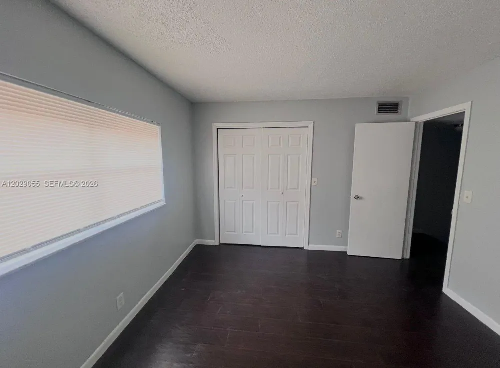 2512 NW 52nd Ave #22B Lauderhill, FL 33313