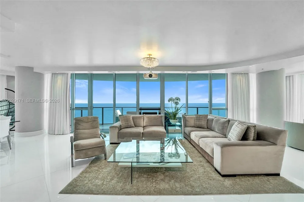 3101 S Ocean Dr #2208 Hollywood, FL 33019
