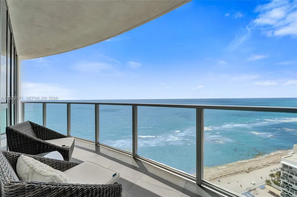 3101 S Ocean Dr #2208 Hollywood, FL 33019