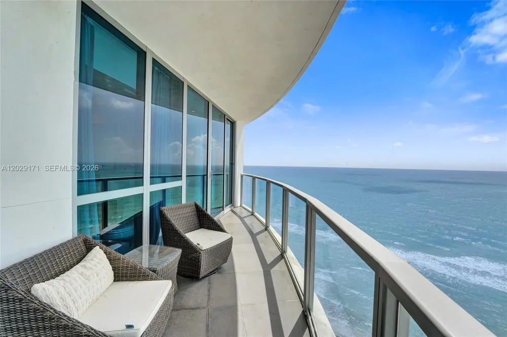 3101 S Ocean Dr #2208 Hollywood, FL 33019