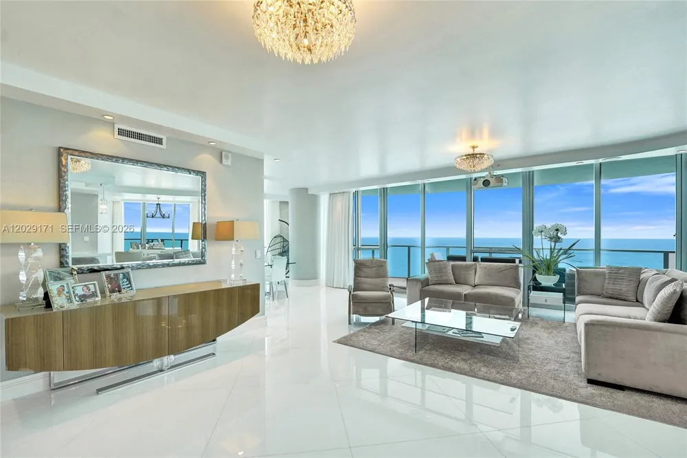 3101 S Ocean Dr #2208 Hollywood, FL 33019