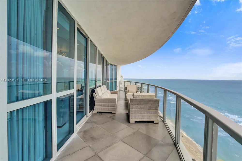 3101 S Ocean Dr #2208 Hollywood, FL 33019