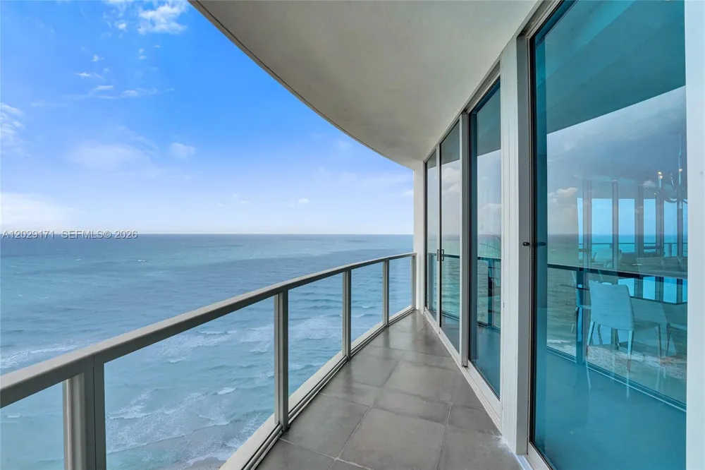 3101 S Ocean Dr #2208 Hollywood, FL 33019