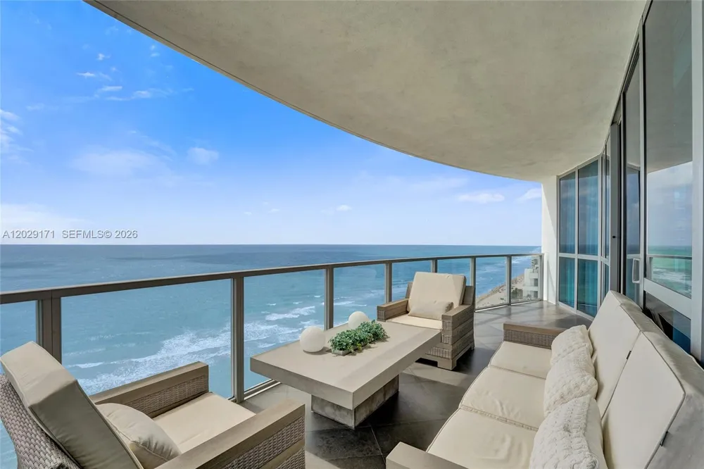 3101 S Ocean Dr #2208 Hollywood, FL 33019