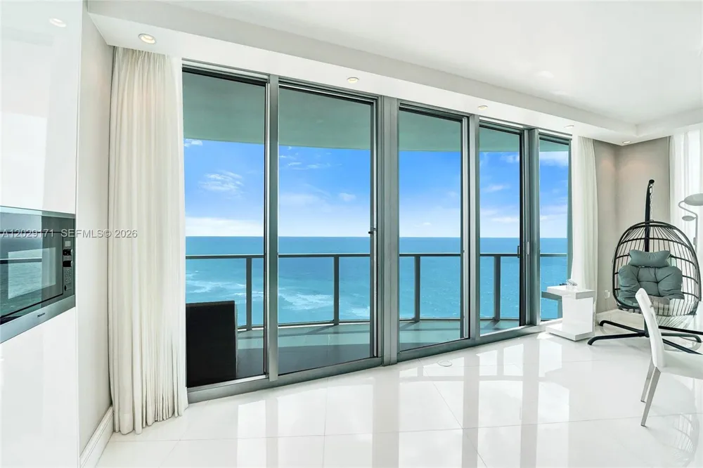 3101 S Ocean Dr #2208 Hollywood, FL 33019