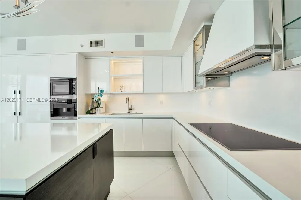 3101 S Ocean Dr #2208 Hollywood, FL 33019