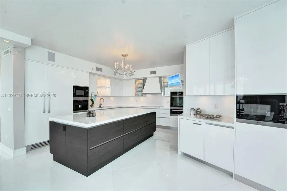 3101 S Ocean Dr #2208 Hollywood, FL 33019