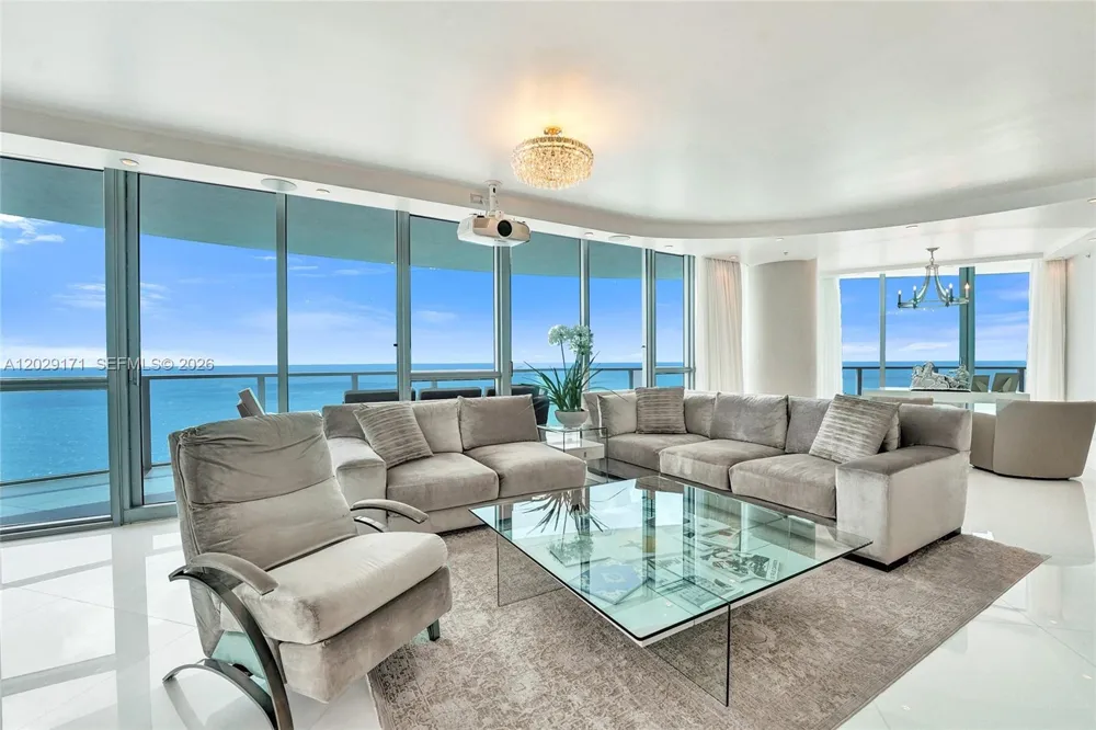 3101 S Ocean Dr #2208 Hollywood, FL 33019