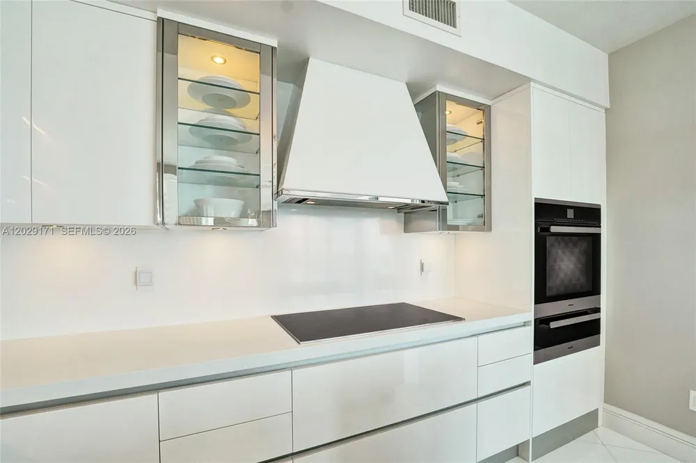 3101 S Ocean Dr #2208 Hollywood, FL 33019