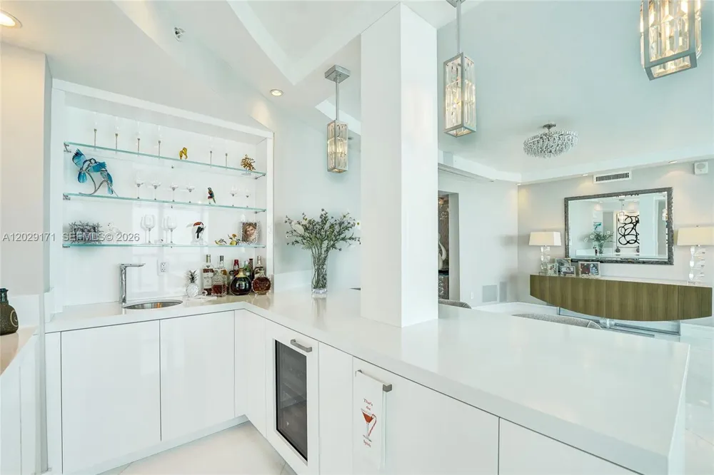3101 S Ocean Dr #2208 Hollywood, FL 33019