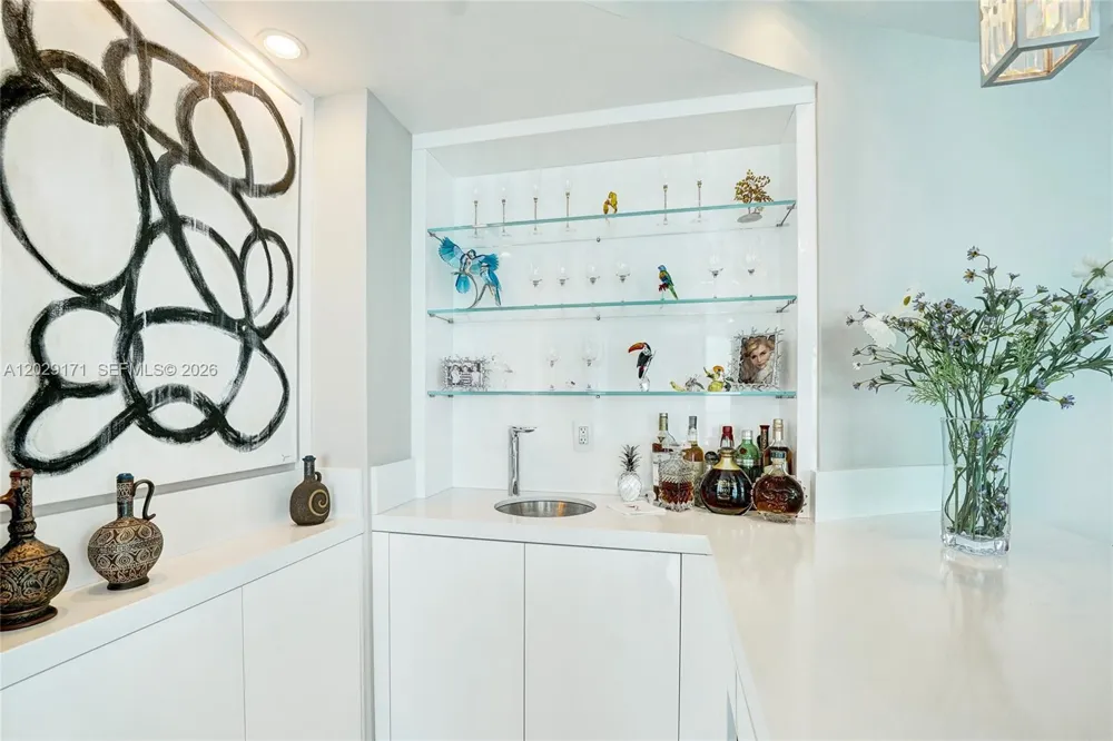 3101 S Ocean Dr #2208 Hollywood, FL 33019