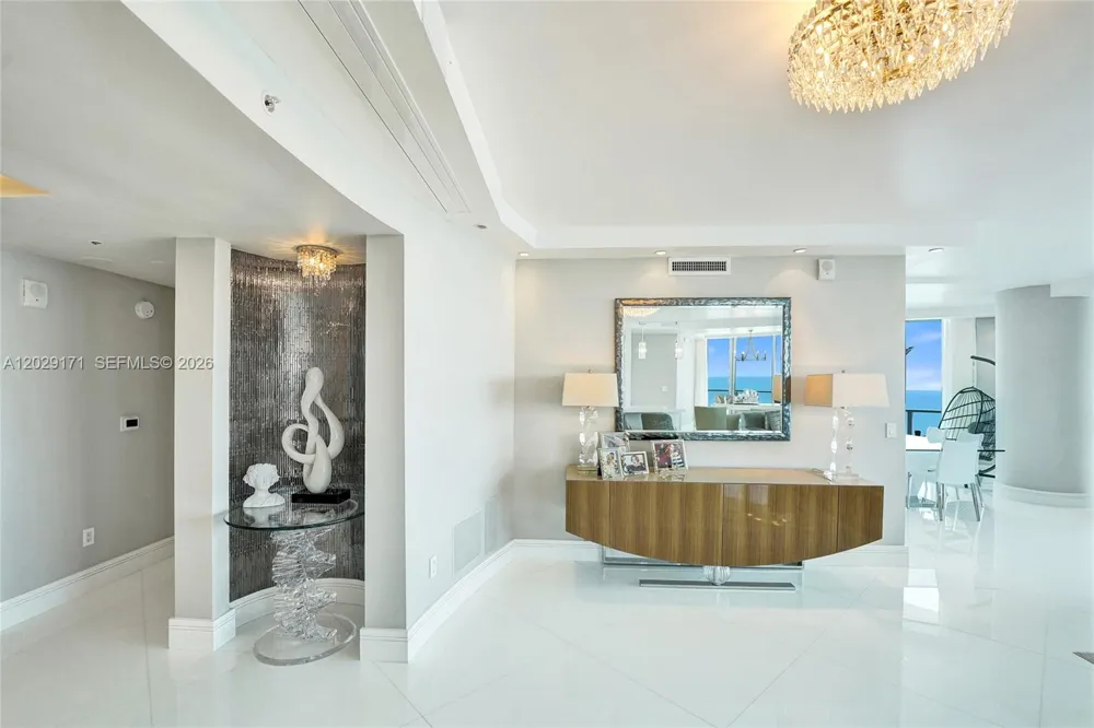 3101 S Ocean Dr #2208 Hollywood, FL 33019