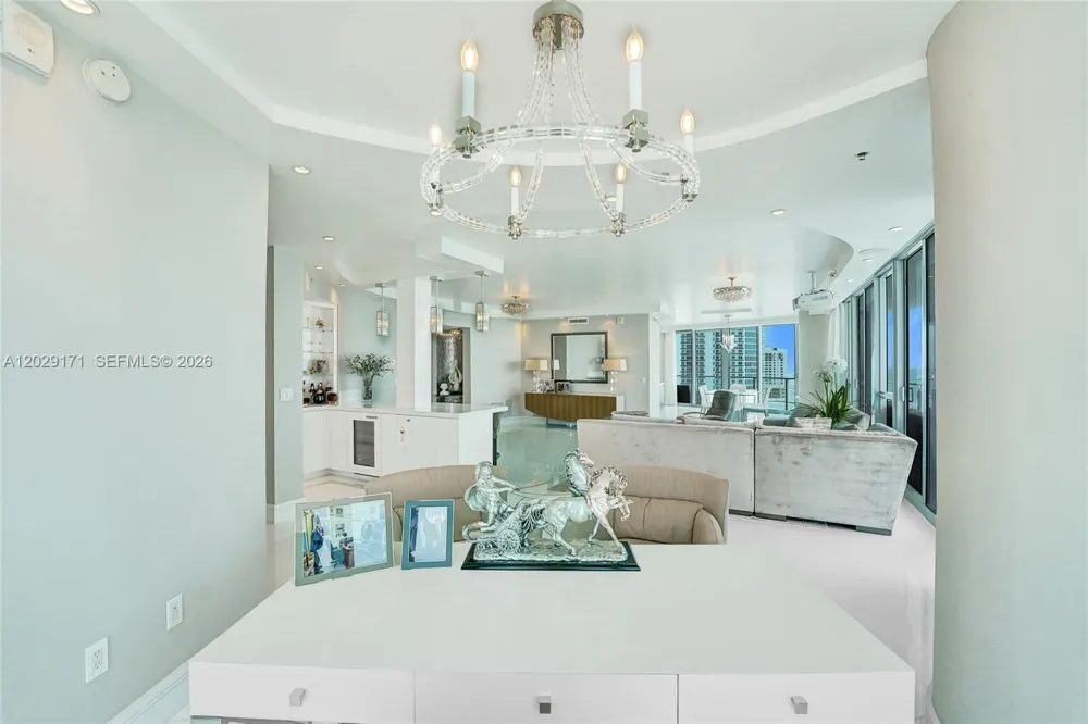 3101 S Ocean Dr #2208 Hollywood, FL 33019