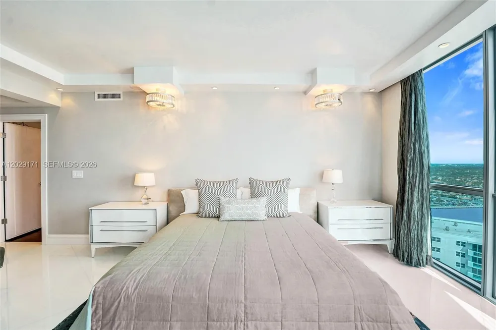 3101 S Ocean Dr #2208 Hollywood, FL 33019
