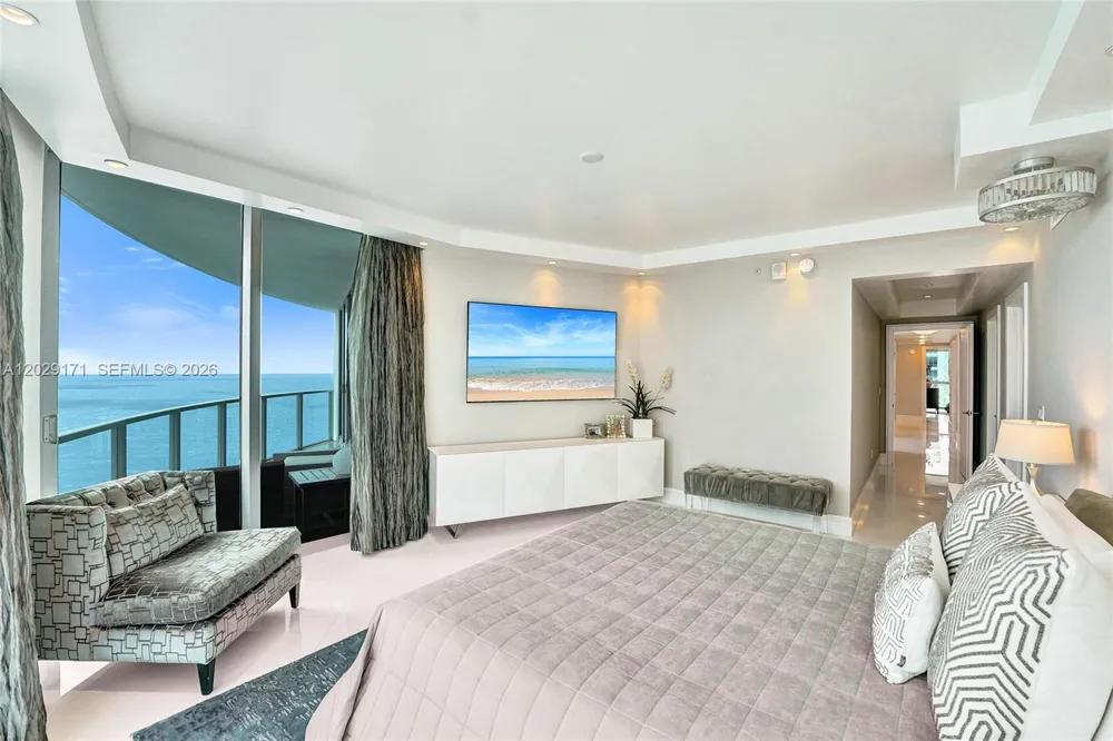 3101 S Ocean Dr #2208 Hollywood, FL 33019