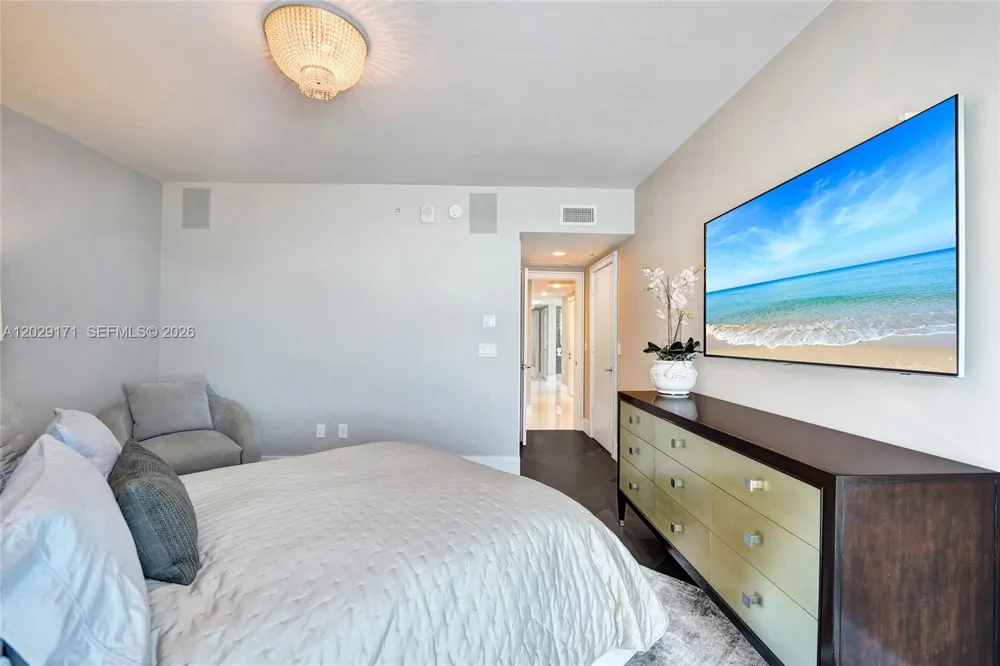 3101 S Ocean Dr #2208 Hollywood, FL 33019