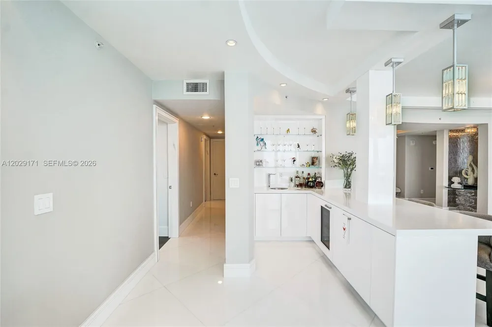 3101 S Ocean Dr #2208 Hollywood, FL 33019