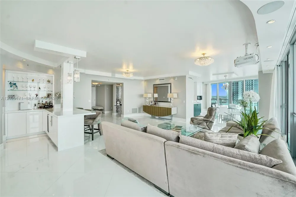 3101 S Ocean Dr #2208 Hollywood, FL 33019