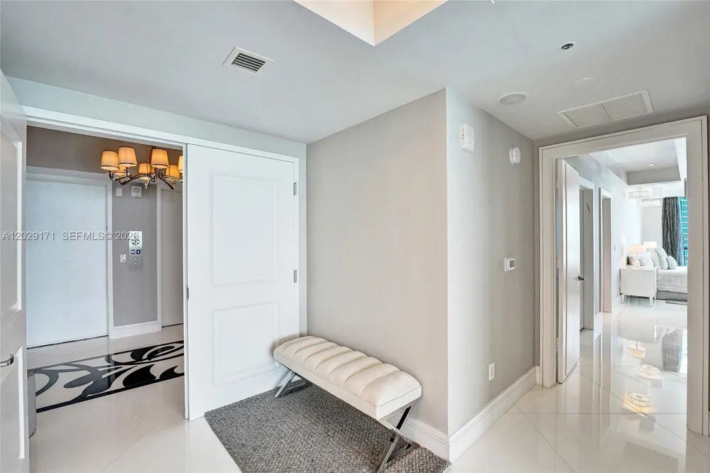 3101 S Ocean Dr #2208 Hollywood, FL 33019