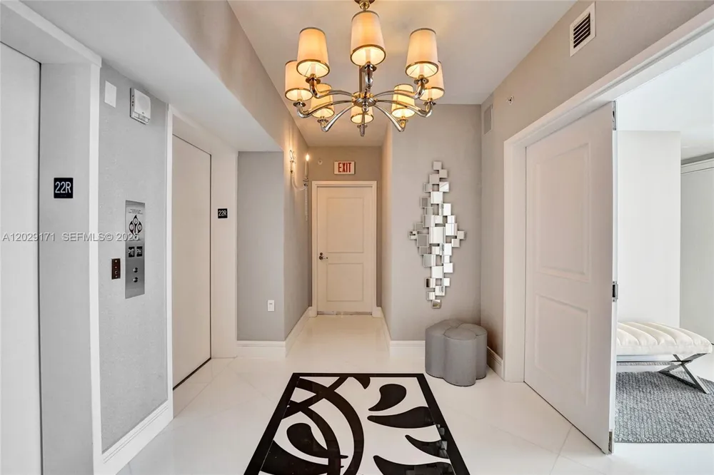 3101 S Ocean Dr #2208 Hollywood, FL 33019