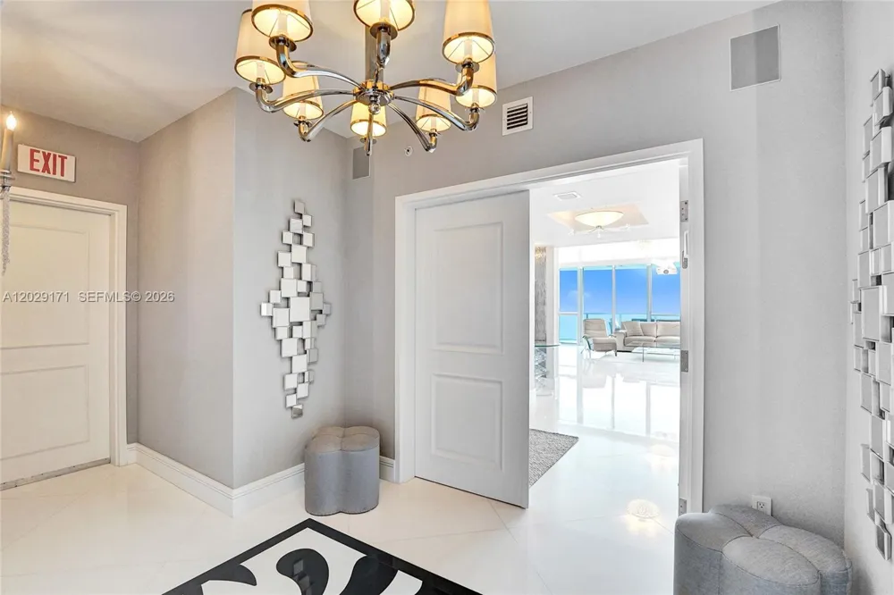 3101 S Ocean Dr #2208 Hollywood, FL 33019