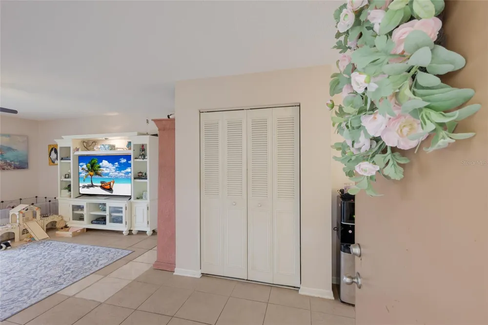 2727 75TH STREET W #7A11 Bradenton, FL 34209