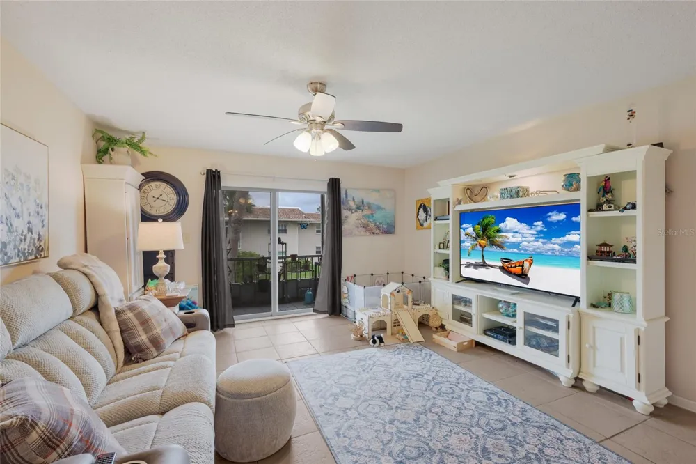 2727 75TH STREET W #7A11 Bradenton, FL 34209
