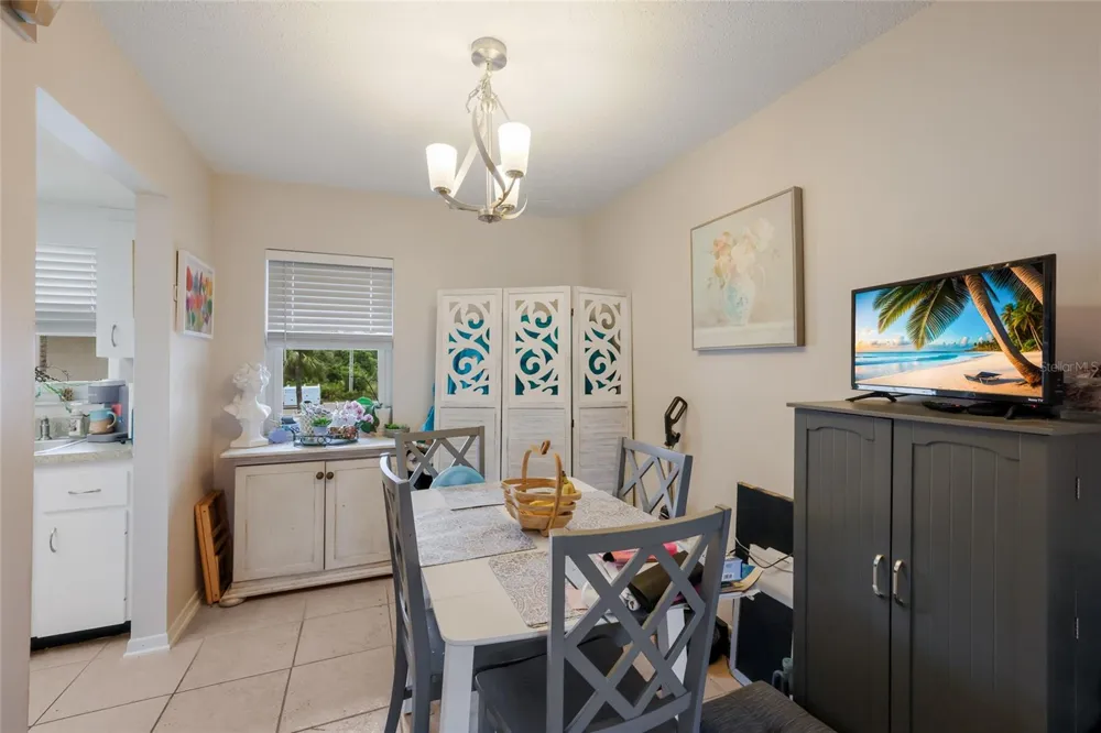 2727 75TH STREET W #7A11 Bradenton, FL 34209
