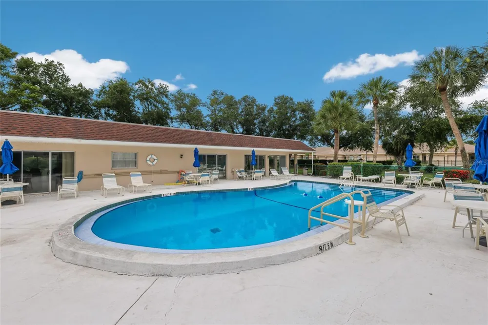 2727 75TH STREET W #7A11 Bradenton, FL 34209