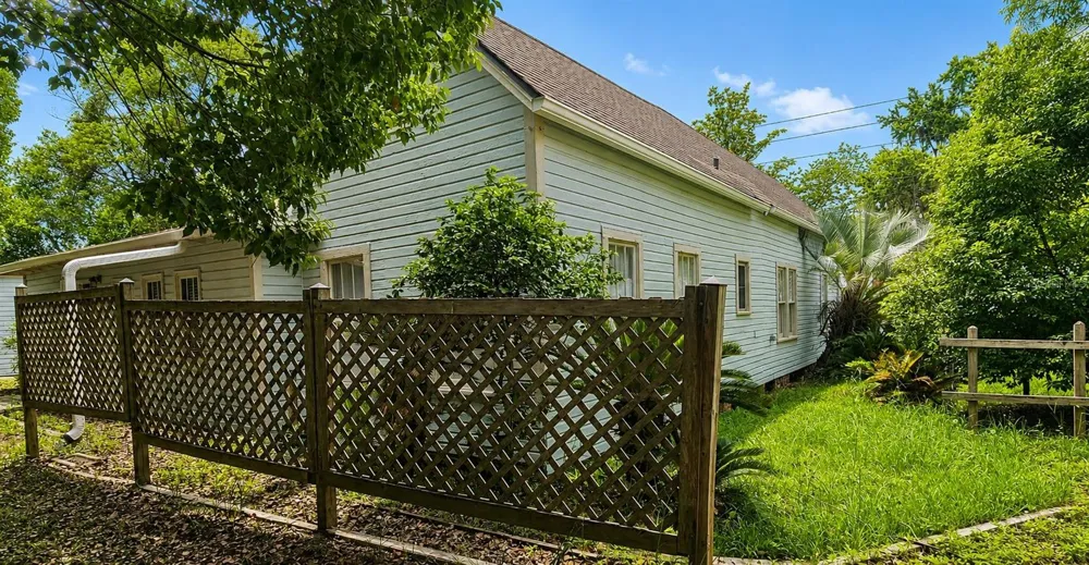 18406 HIGH SPRINGS MAIN STREET High Springs, FL 32643