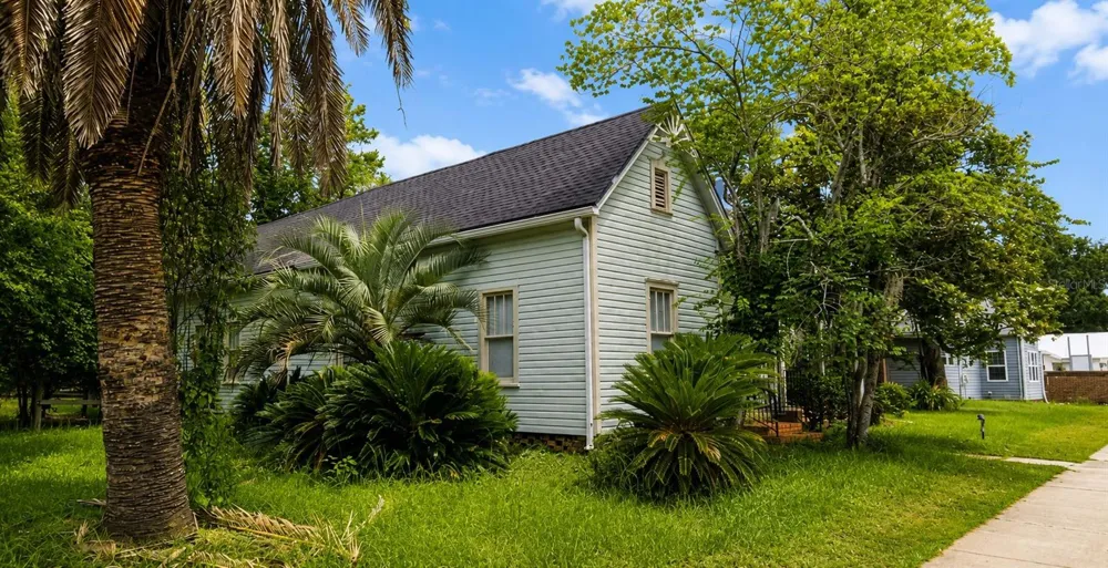18406 HIGH SPRINGS MAIN STREET High Springs, FL 32643