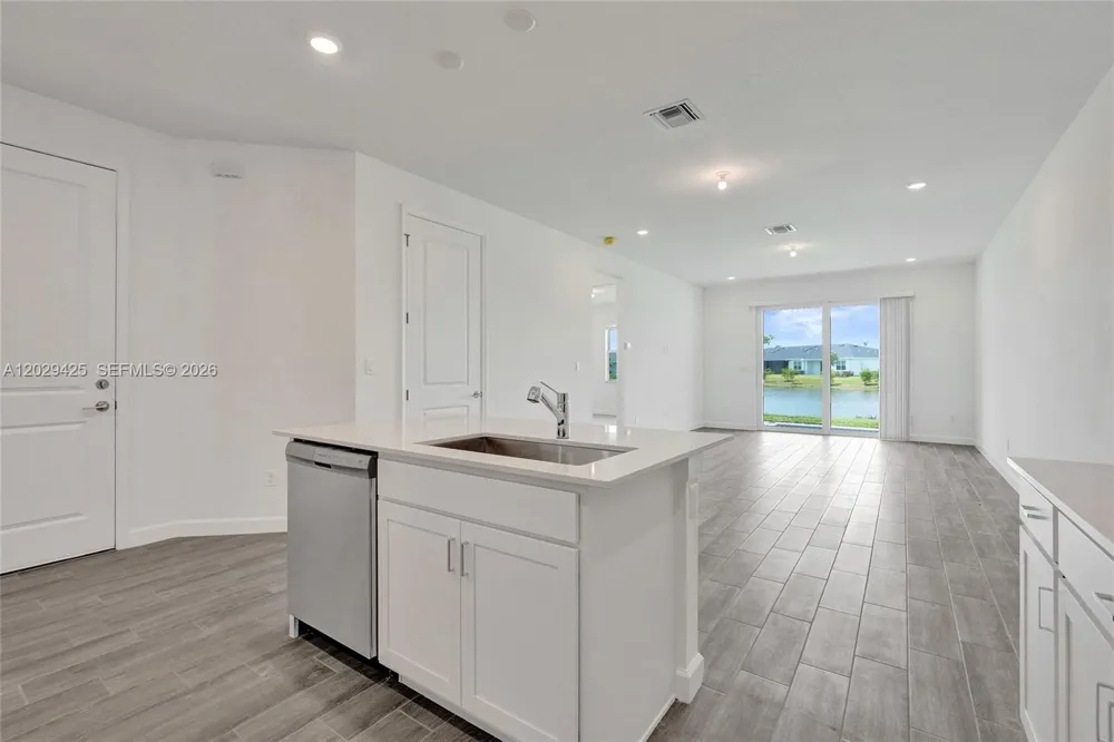 3777 Harborside Ave Fort Pierce, FL 34946