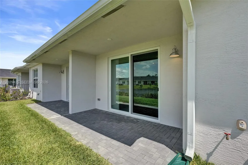 3777 Harborside Ave Fort Pierce, FL 34946
