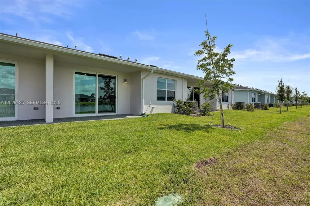 3777 Harborside Ave Fort Pierce, FL 34946