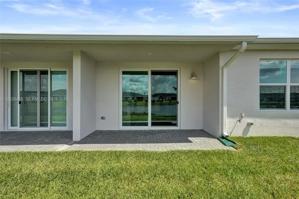 3777 Harborside Ave Fort Pierce, FL 34946