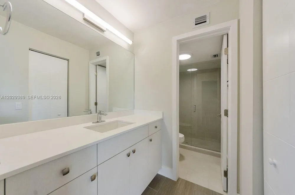 800 S Dixie Hwy 106 Hwy #106 Coral Gables, FL 33146