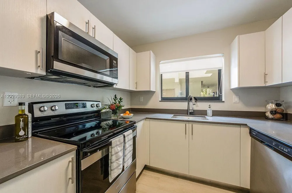 800 S Dixie Hwy 106 Hwy #106 Coral Gables, FL 33146