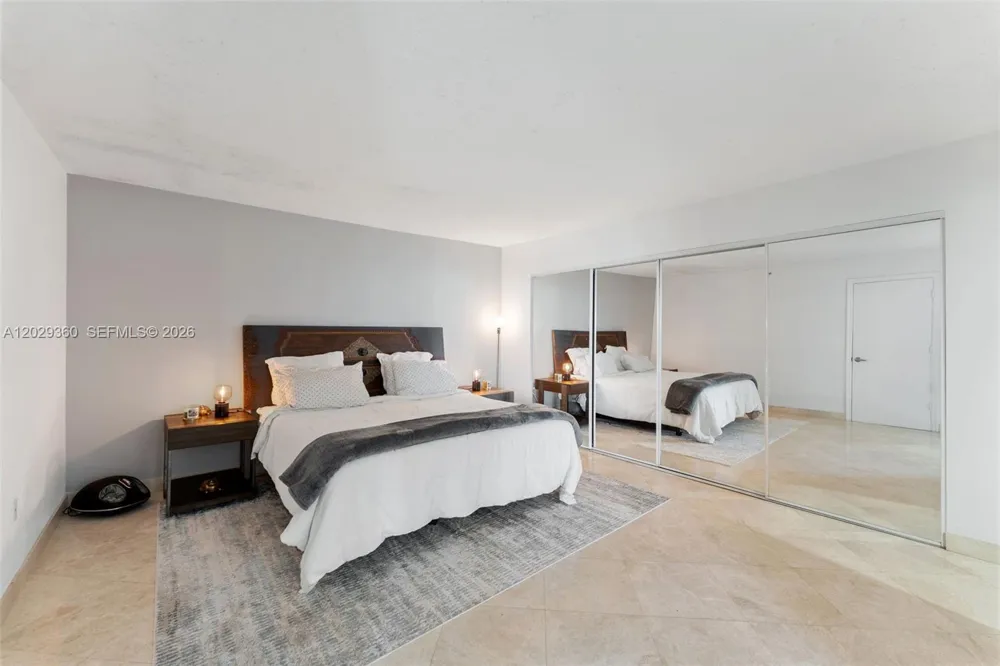 6917 Collins Ave #607 Miami Beach, FL 33141
