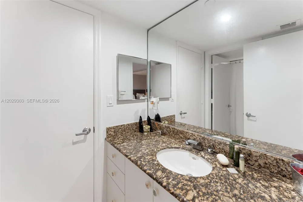 6917 Collins Ave #607 Miami Beach, FL 33141