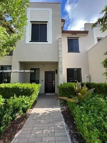 327 NE 208th Ter