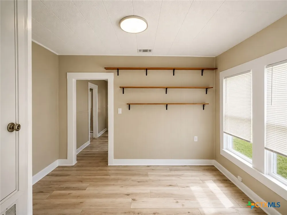 709 E 18th Street Cameron, TX 76520