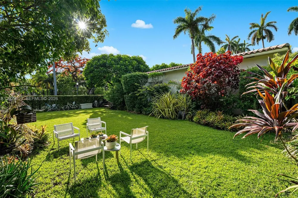 455 W Dilido Dr Miami Beach, FL 33139