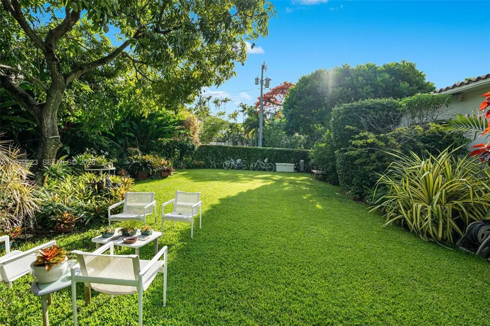 455 W Dilido Dr Miami Beach, FL 33139